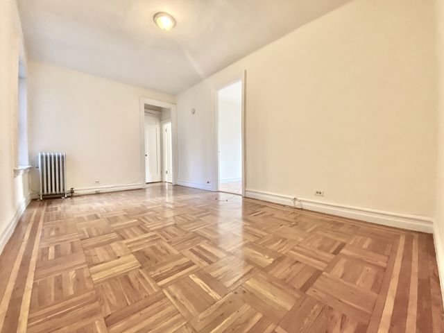 $3,100 | 4500 Broadway, Unit 2I | Washington Heights