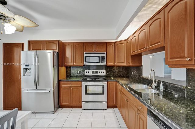 $260,000 | 1001 Southwest 128th Terrace, Unit 207B | Century Village