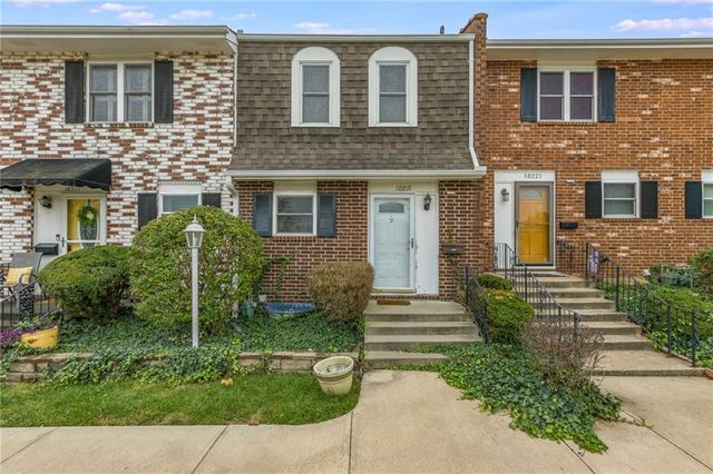 $269,900 | 10219 West 96th Terrace | Gramercy Park