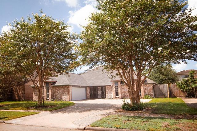 $359,000 | 10710 Sandy Shoals Drive | Brays Oaks