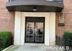 $2,100 | 102-12 65th Avenue, Unit C43 | Rego Park