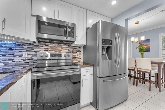 $200,000 | 290 Farnham M, Unit 290 | West Deerfield Beach