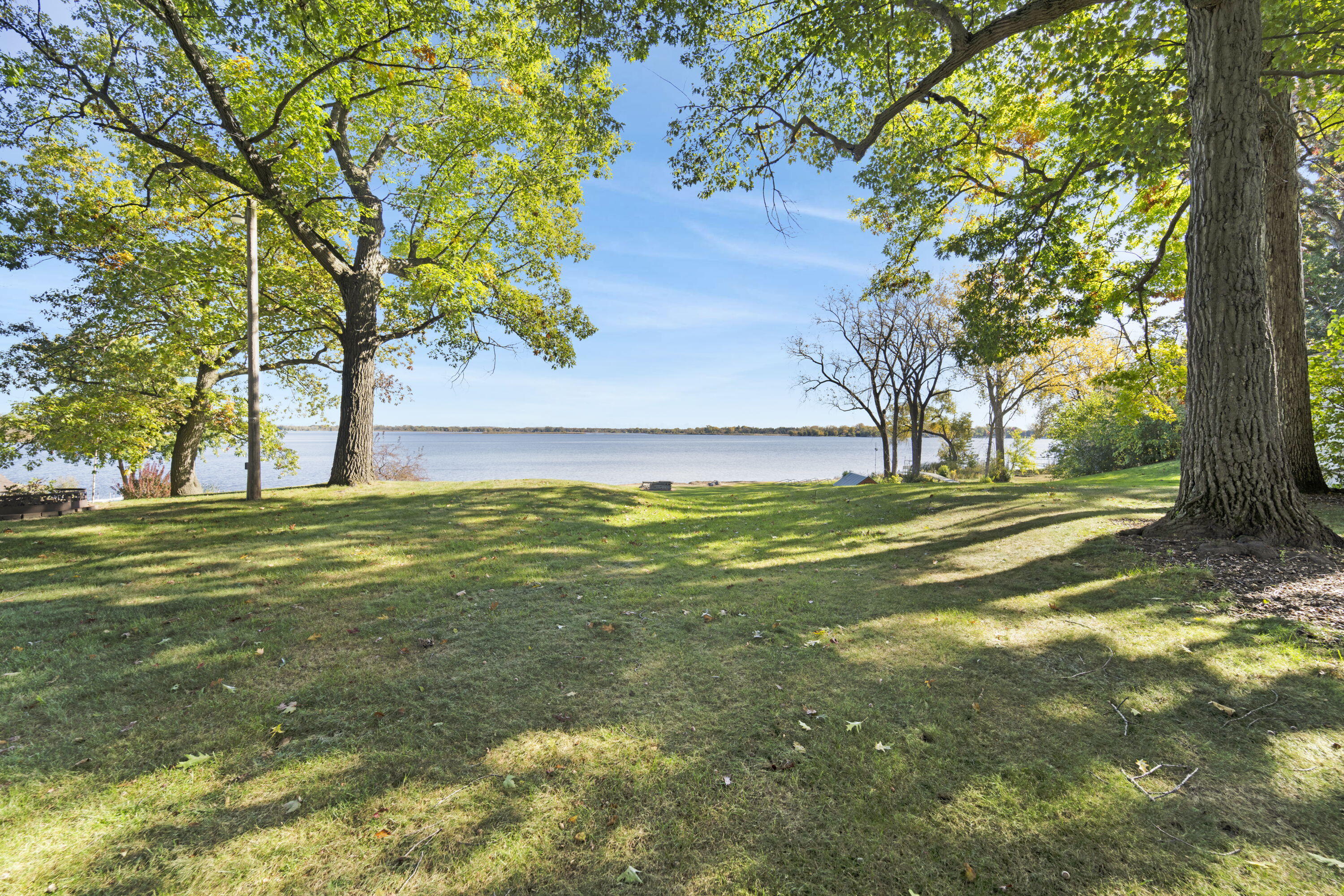 Beautiful Lake Property!