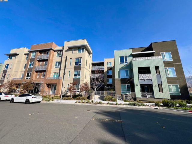 $950,000 | 45378 Tom Blalock Street, Unit 208 | East Industrial