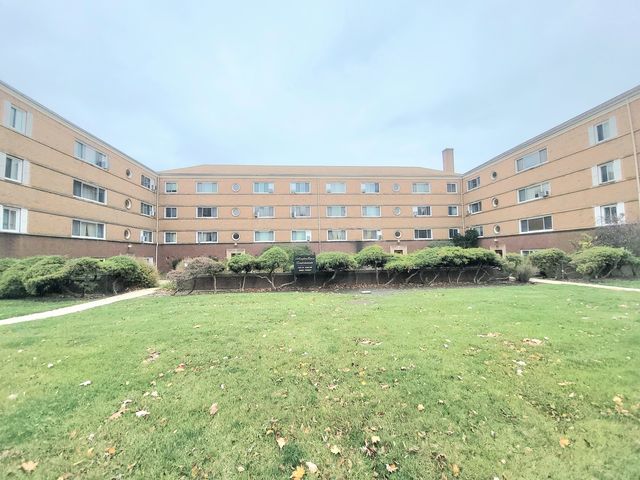 $150,000 | 1100 North Harlem Avenue, Unit 1 | River Forest