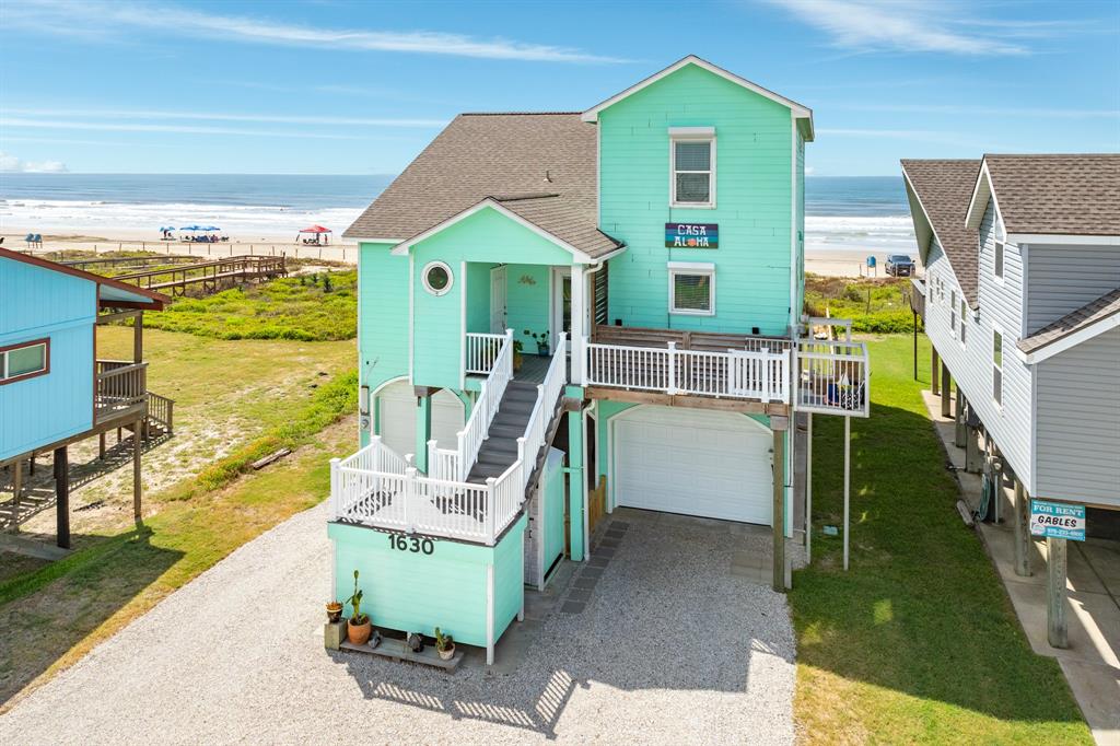 Drive up to this stunning Beachfront home Casa Aloha.