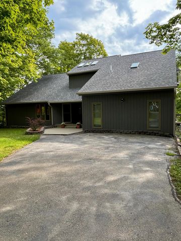 $600,000 | 19624 Twin Lakes Trail Northeast | Taylor Township - Beltrami County