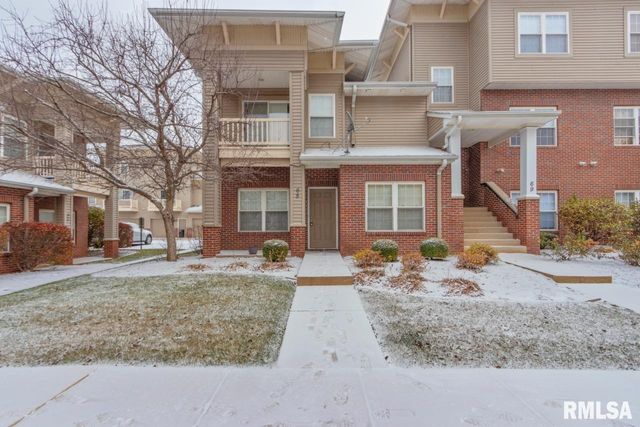 $199,900 | 11217 North Oakwood Drive, Unit 68 | Peoria