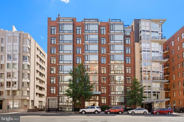 $640,000 | 1211 13th Street Northwest, Unit 407 | Logan Circle