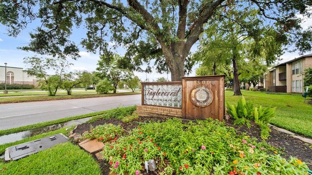 $97,000 | 1500 Bay Area Boulevard, Unit 126 | Clear Lake