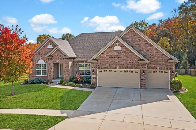 $919,000 | 15963 Fox Trotter Court | Meramec Township - St. Louis County