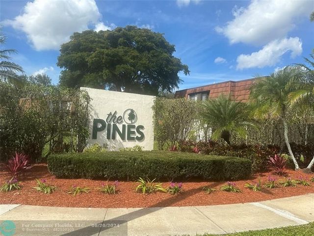 $305,000 | 2095 White Pine Circle, Unit A A | Greenacres