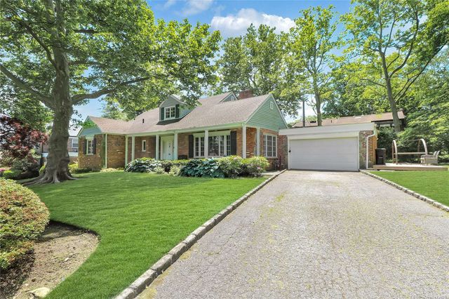 $1,960,000 | 6 Nottingham Place | Harbor Hills