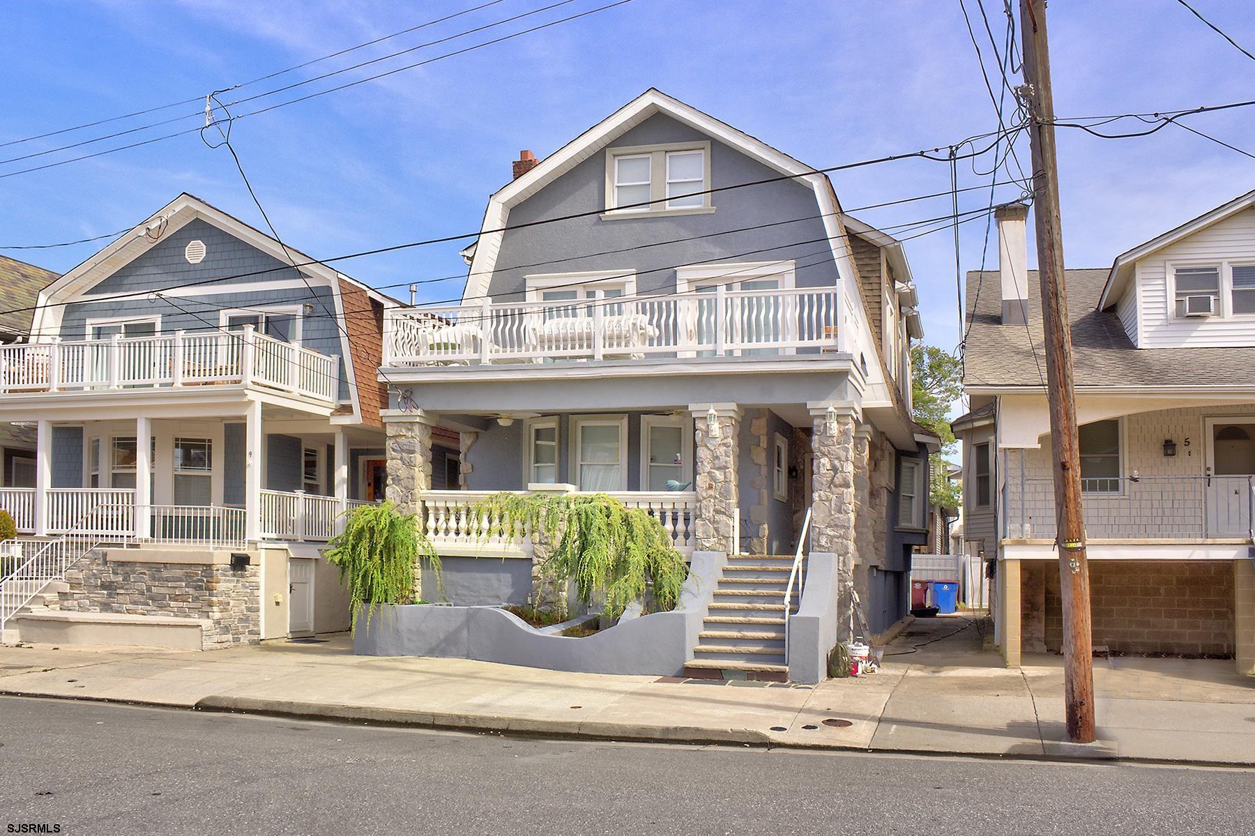 a front view of a residential houses