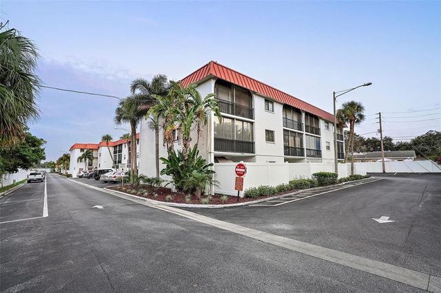 $2,500 | 10540 77th Terrace, Unit 214 | Seminole