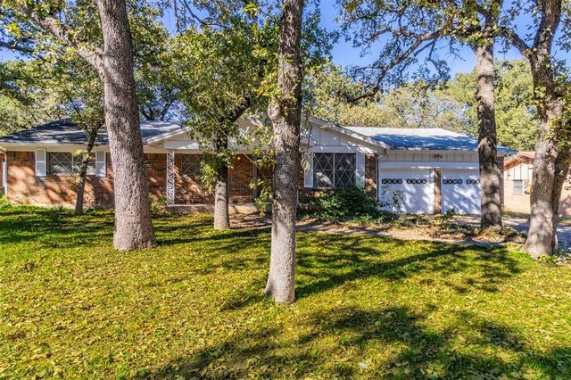 $279,900 | 3413 Duer Drive | South Fort Worth-Everman-Forest Hill