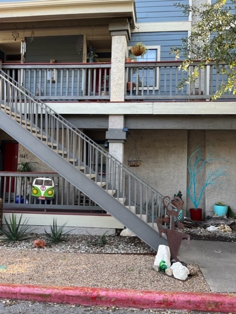 a view of house with outdoor space