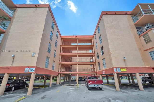 $258,000 | 1810 West 56th Street, Unit 3121 | Hialeah