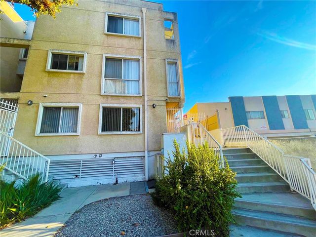 $3,799 | 116 West Maple Street, Unit 6 | South Glendale