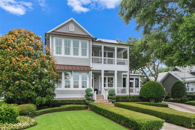 $3,495,000 | 1210 South Riverside Drive | South Mainland