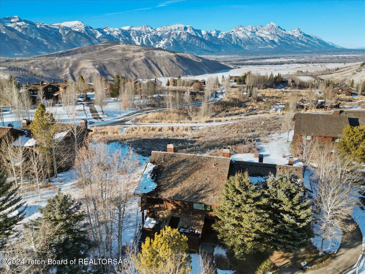 Views over open space up to Tetons