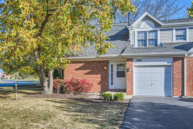 $275,000 | 799 Hoover Drive | Carol Stream