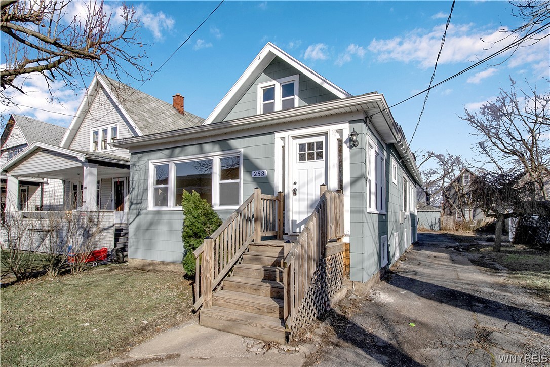 253 Wyoming Avenue, Buffalo, NY 14215 | Compass