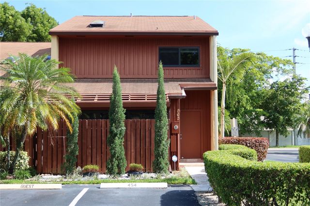 $3,300 | 454 Southeast 14th Street | Dania Beach