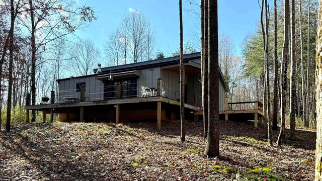 $419,000 | 5978 North White River Road | Brown Township - Washington County