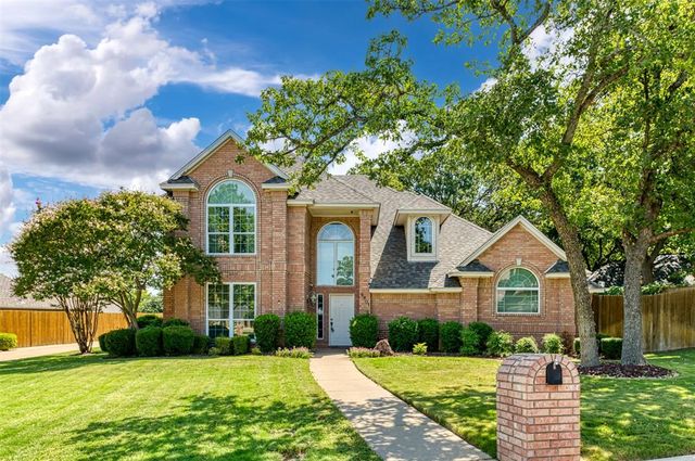 $545,000 | 6901 Hunter Cove Drive | Southwest Arlington