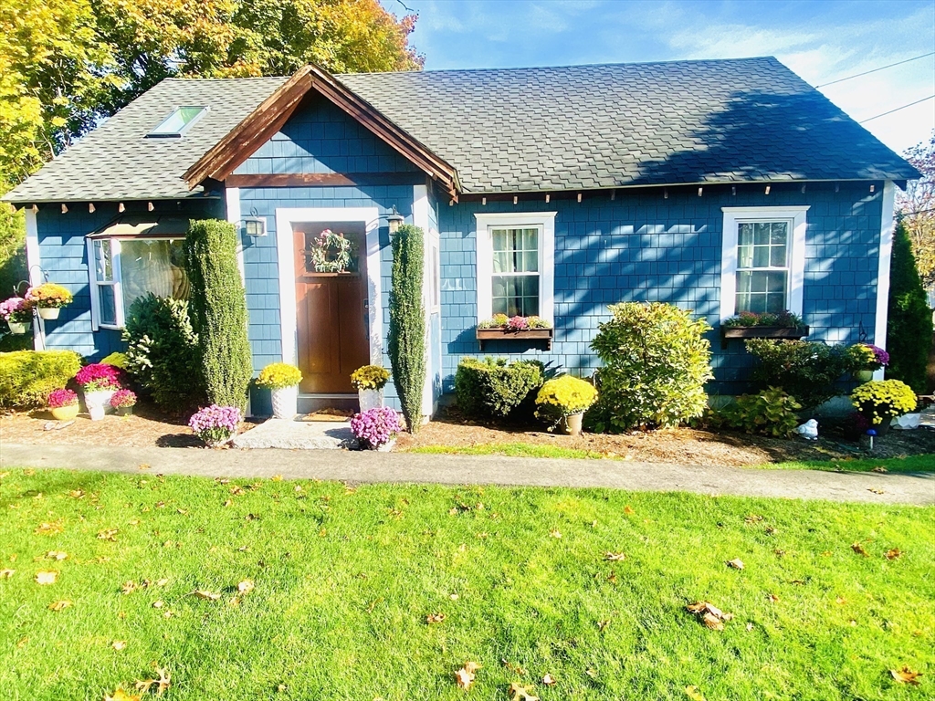 a view of a house with patio