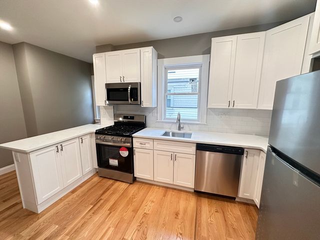 $3,200 | 114 Rogers Avenue, Unit 1 | Ball Square