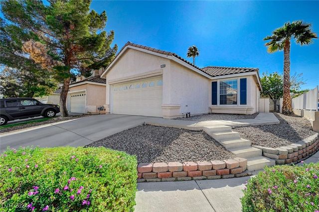 $374,900 | 2115 Polynesia Circle | Green Valley South