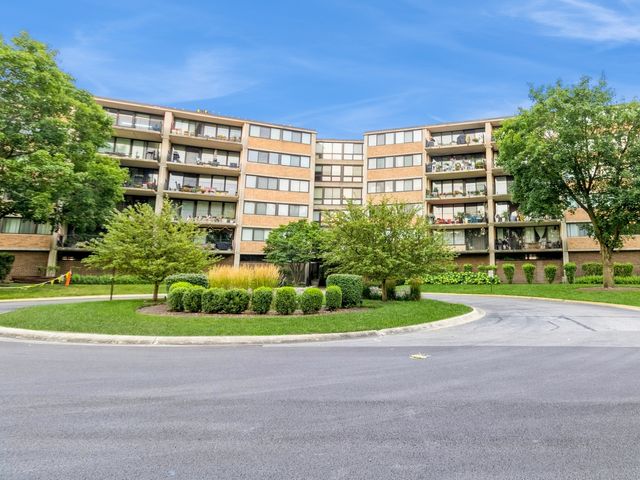 $2,450 | 101 Bar Harbour Road, Unit 4S | Schaumburg