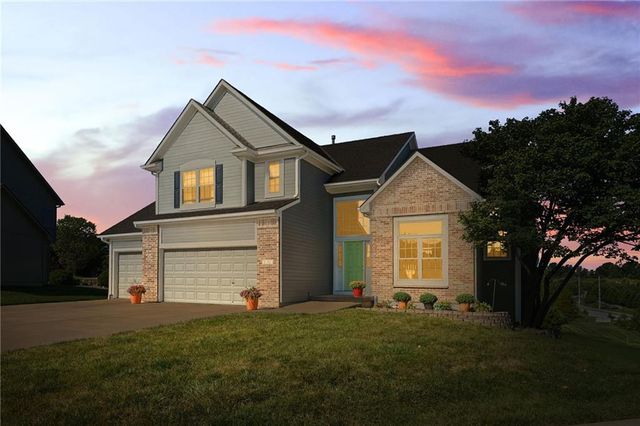 $449,500 | 3053 Gentry Lane | Winterset