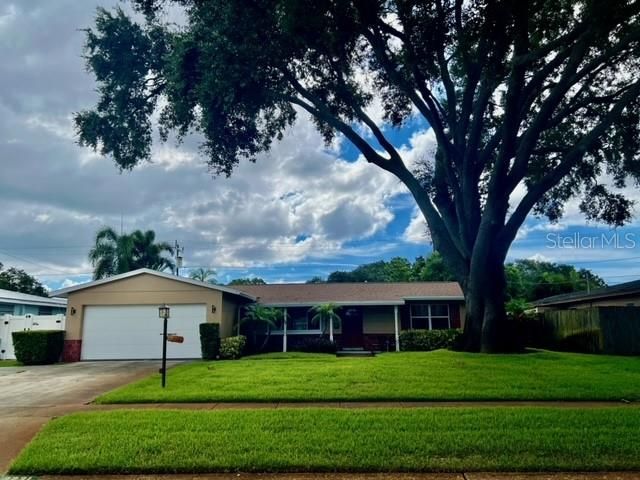 $485,900 | 2231 60th Way North | St. Petersburg