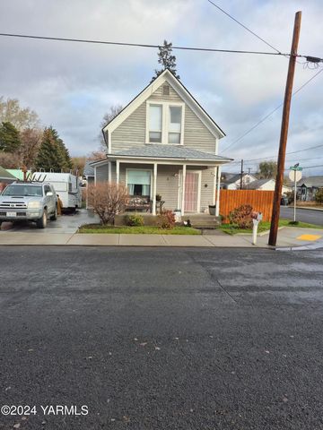 $229,000 | 109 Sinclair Avenue | Naches