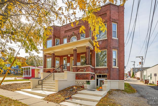 $699,000 | 216 South Jefferson Street | Woodstock