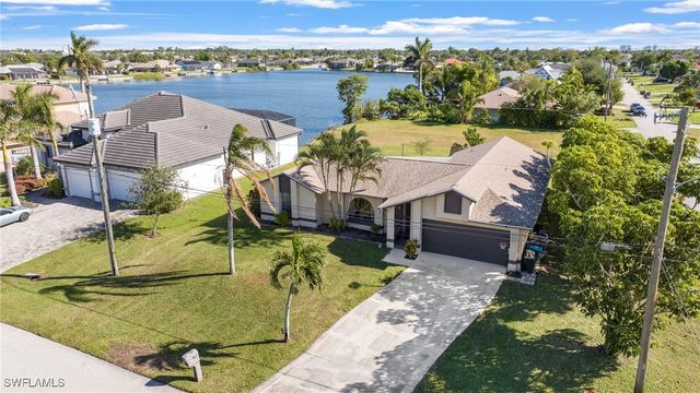 $350,000 | 301 Northeast 19th Place | Cape Coral