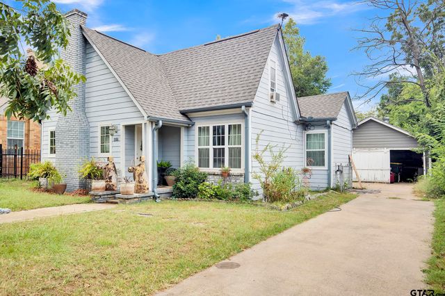 $215,000 | 917 West Shaw Street | Connally Heights