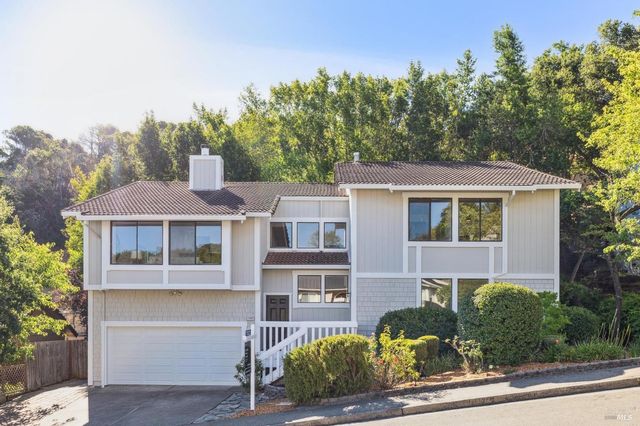 $1,299,000 | 1143 Santolina Drive | Central Novato