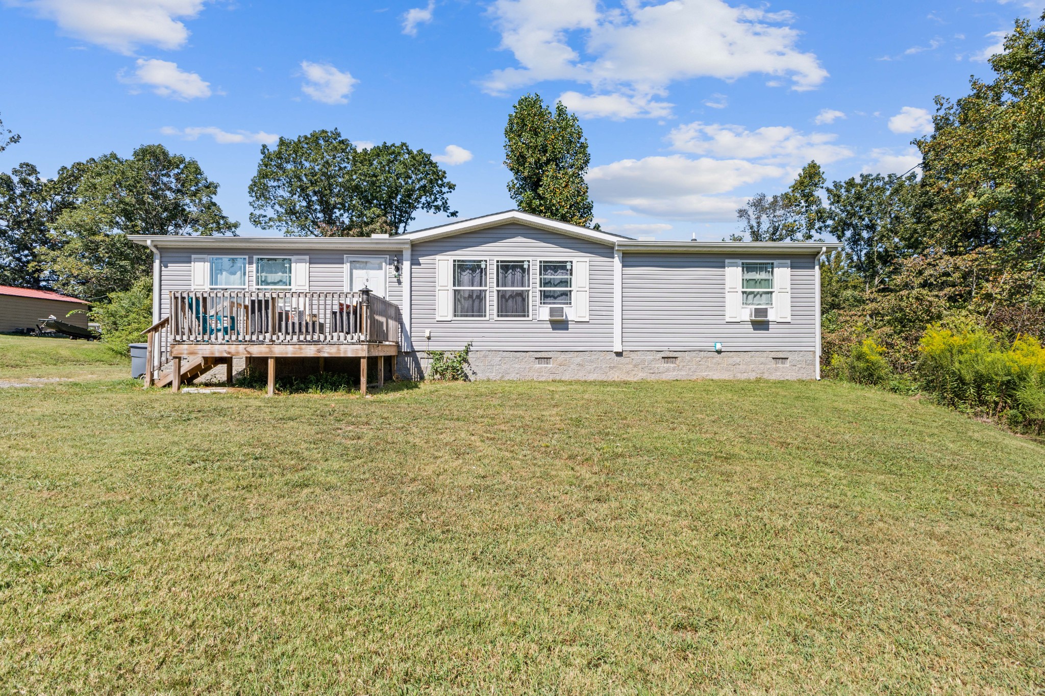 Welcome home to 1019 Dogwood Lane, Kingston Springs, TN 37082!