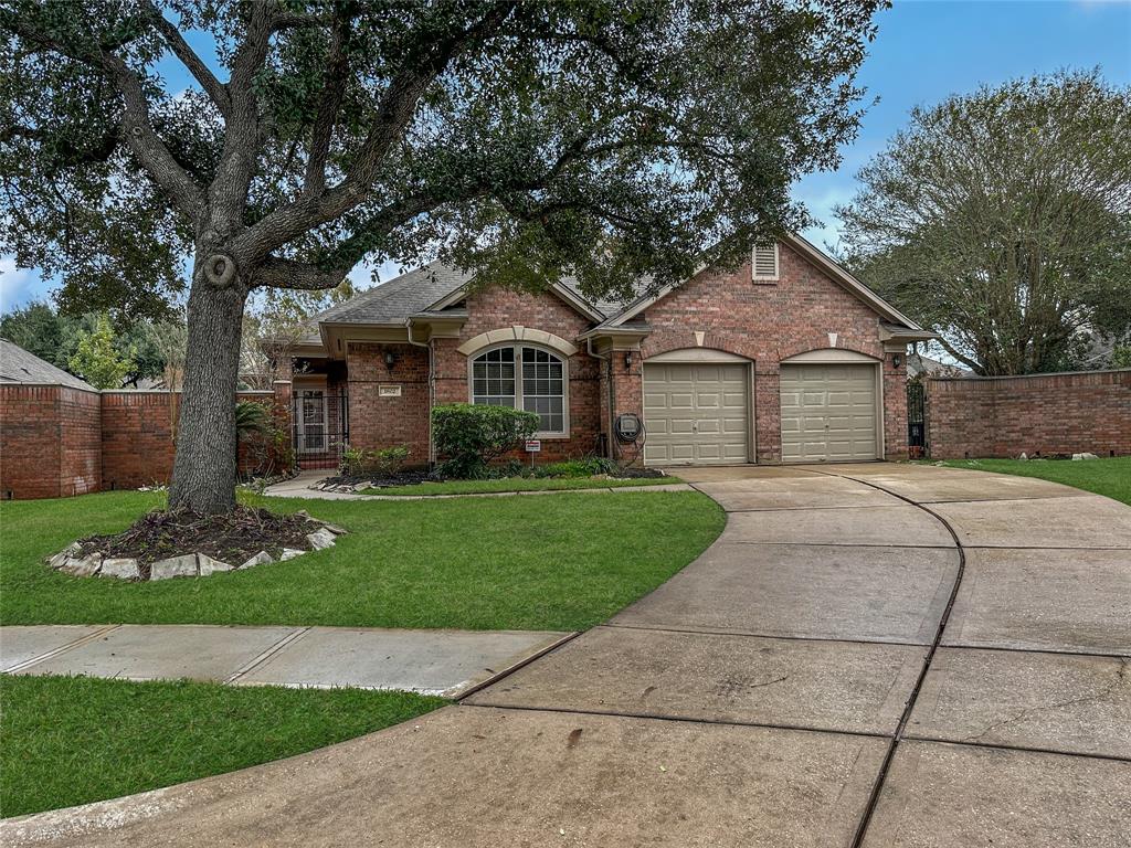 Beautiful elevation, on nice oversized cul-de-sac lot.