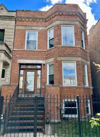 $1,695 | 3939 West Polk Street, Unit 2 | West Garfield Park