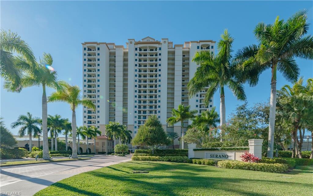 a view of a multi story building