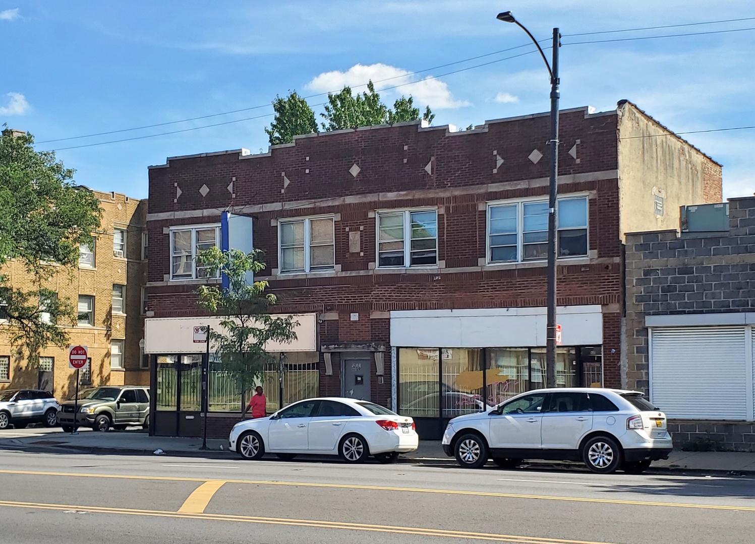 a car parked in front of a building