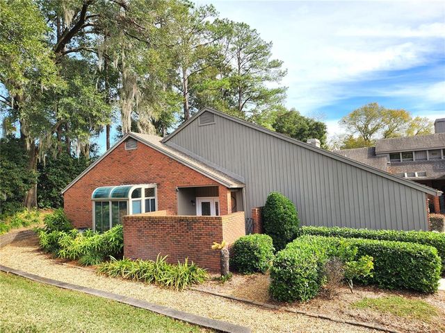 $3,100 | 1797 Southeast Clatter Bridge Road | Southeast Ocala