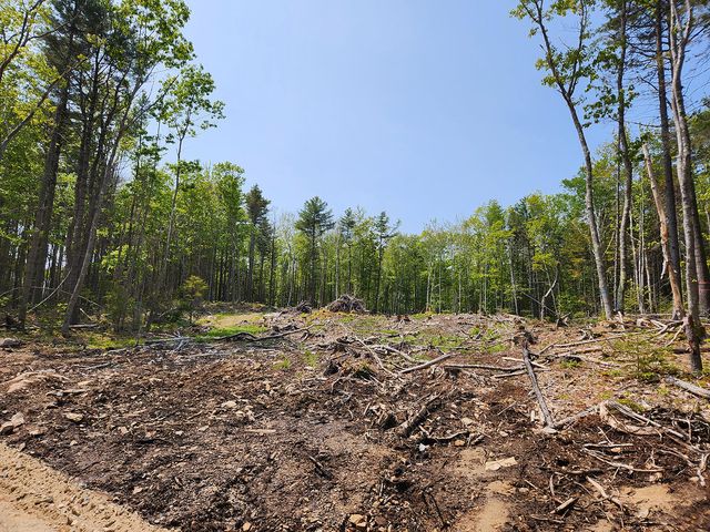 $1,950,000 | Lot 2 Woodland Drive | Kennebunkport Village