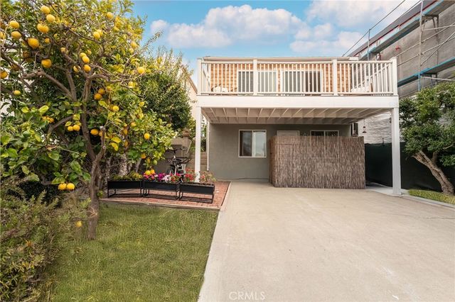 $2,545,000 | 2011 Ava Avenue | Hermosa Beach Valley