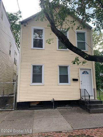 $1,700 | 316 2nd Street | West Hill